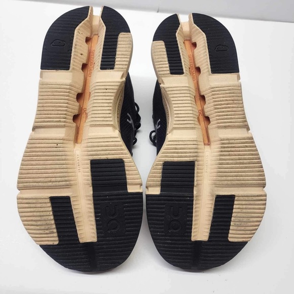 On Cloudnova - Picture 6 of 6